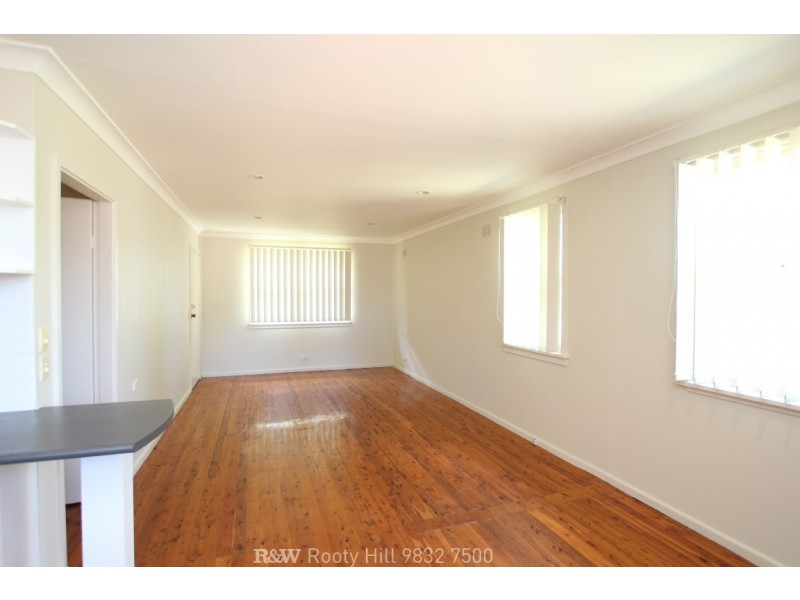 25 Kavieng Avenue, Whalan NSW 2770