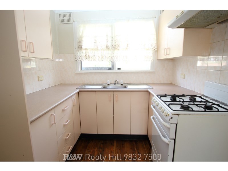 184 Woodstock Avenue, Whalan NSW 2770