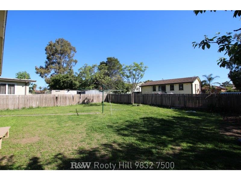 184 Woodstock Avenue, Whalan NSW 2770