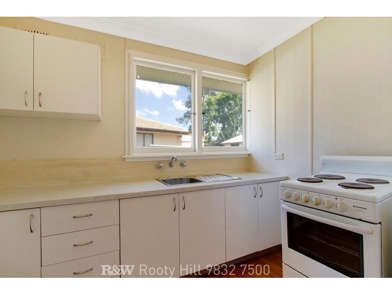 18 Richardson Crescent, Hebersham NSW 2770