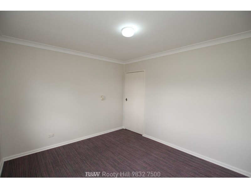 39 Palau Crescent, Lethbridge Park NSW 2770