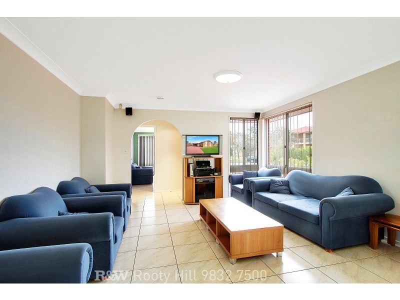 4 Hoffman Place, Oakhurst NSW 2761