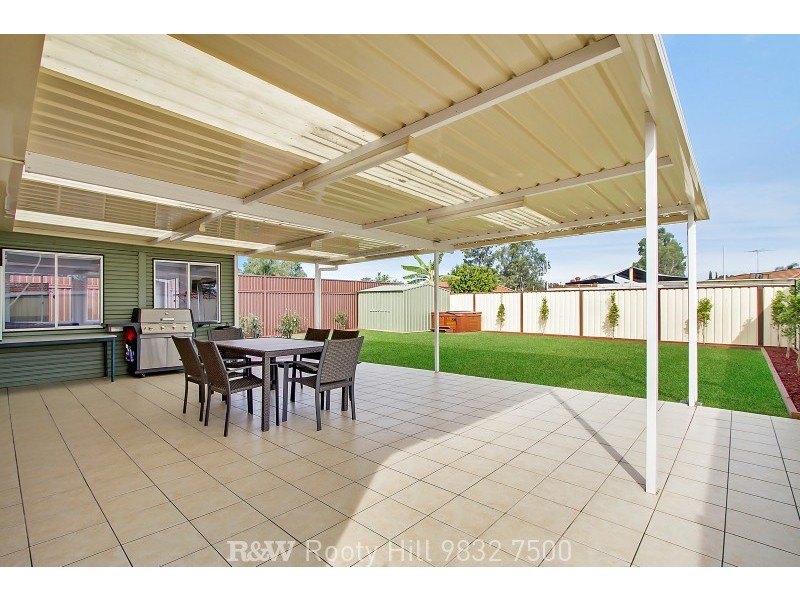 4 Hoffman Place, Oakhurst NSW 2761