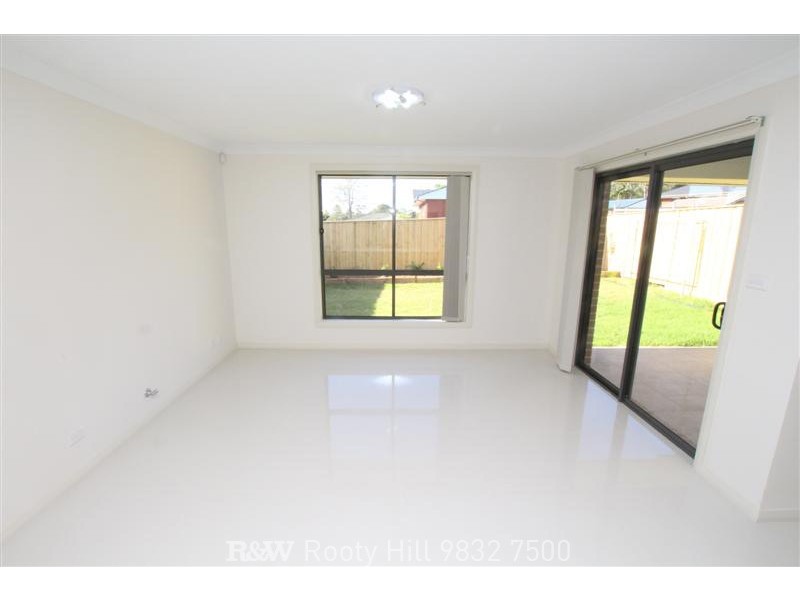 12 Twynam Place, Minto NSW 2566