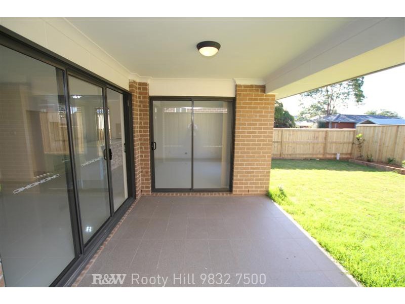 12 Twynam Place, Minto NSW 2566