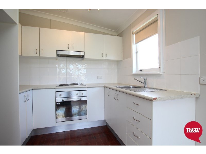 8 Hales Place, Blackett NSW 2770