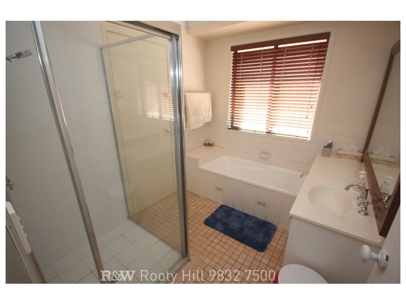 18 Hillview Place, Glendenning NSW 2761