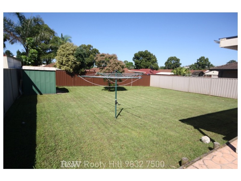 18 Hillview Place, Glendenning NSW 2761