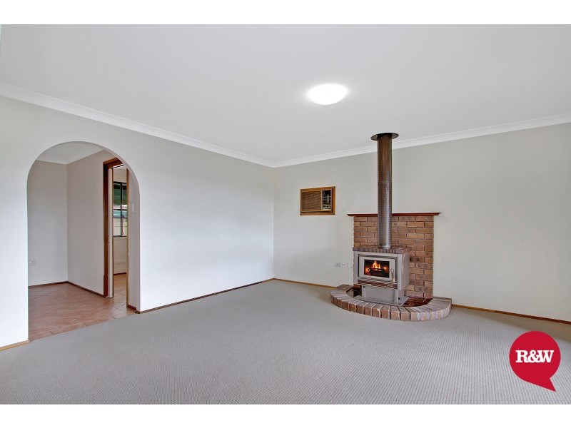 18 Aldan Place, St Clair NSW 2759