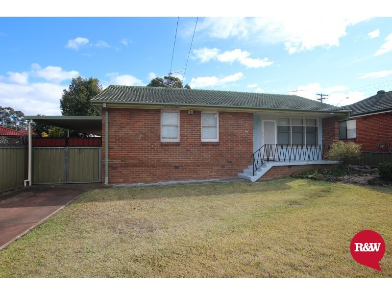 4 Gasmata Crescent, Whalan NSW 2770