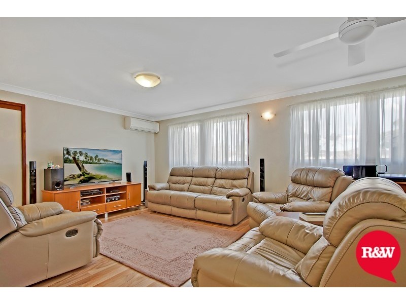 42 Bancroft Street, Oakhurst NSW 2761