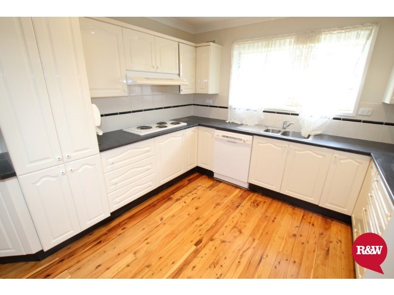 25 Sheba Crescent, South Penrith NSW 2750