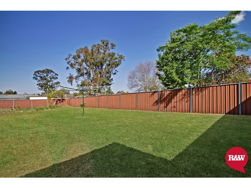 2A Lincoln Drive, Cambridge Park NSW 2747