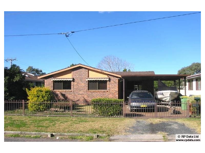 41 Sabrina Avenue, Bateau Bay NSW 2261