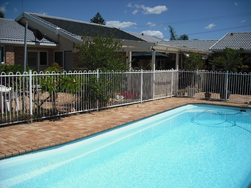 35 Oaks Ave, Long Jetty NSW 2261