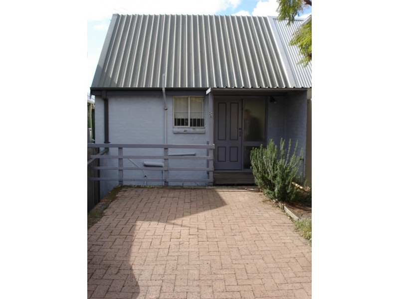 24b Batty Street, Balmain NSW 2041