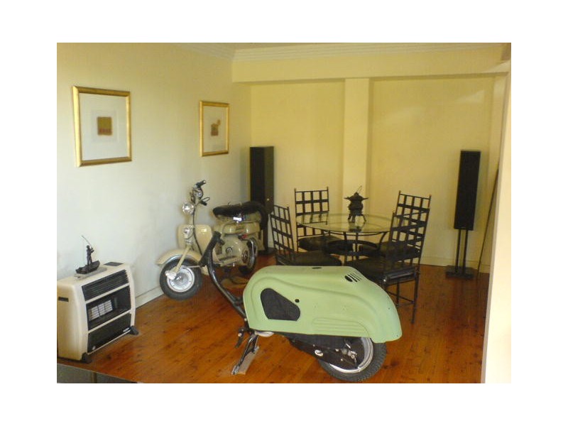 10a Clifton Street, Balmain East NSW 2041