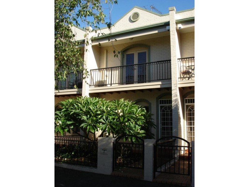 61 Roseberry Street, Balmain NSW 2041