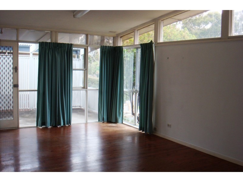 95  Moncrieff Drive, East Ryde NSW 2113