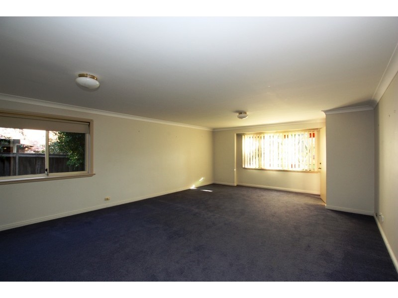 4 Roses Run, Westleigh NSW 2120