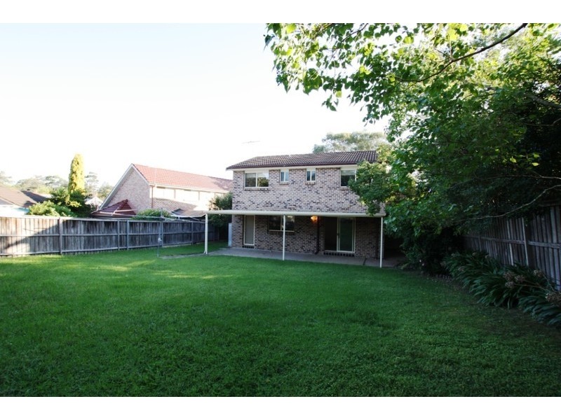 4 Roses Run, Westleigh NSW 2120