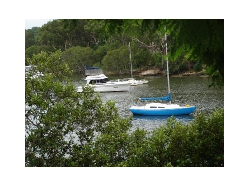 352 Burns Bay Road, Linley Point NSW 2066