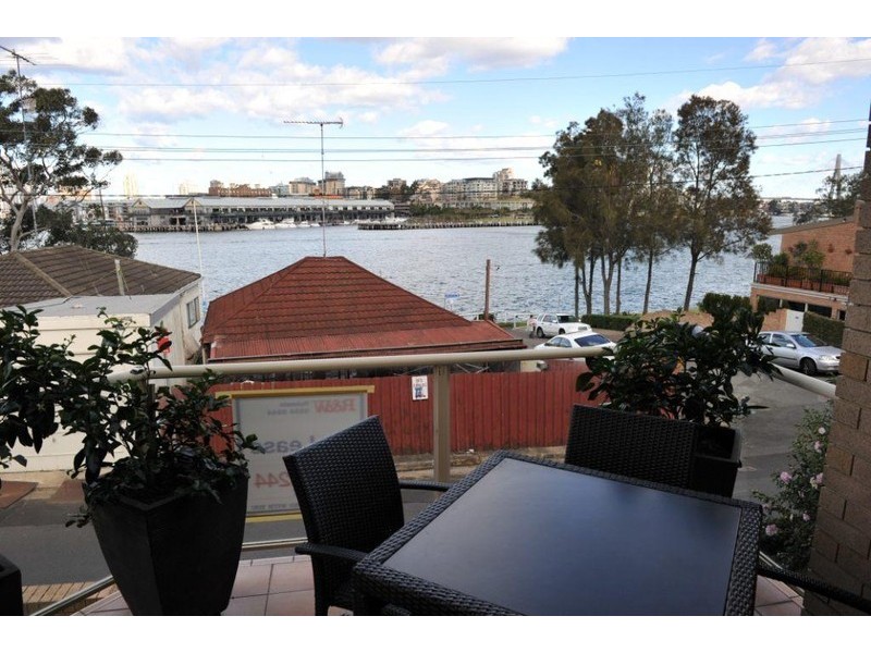 33 William Street **PENDING DEPOSIT**, Balmain East NSW 2041