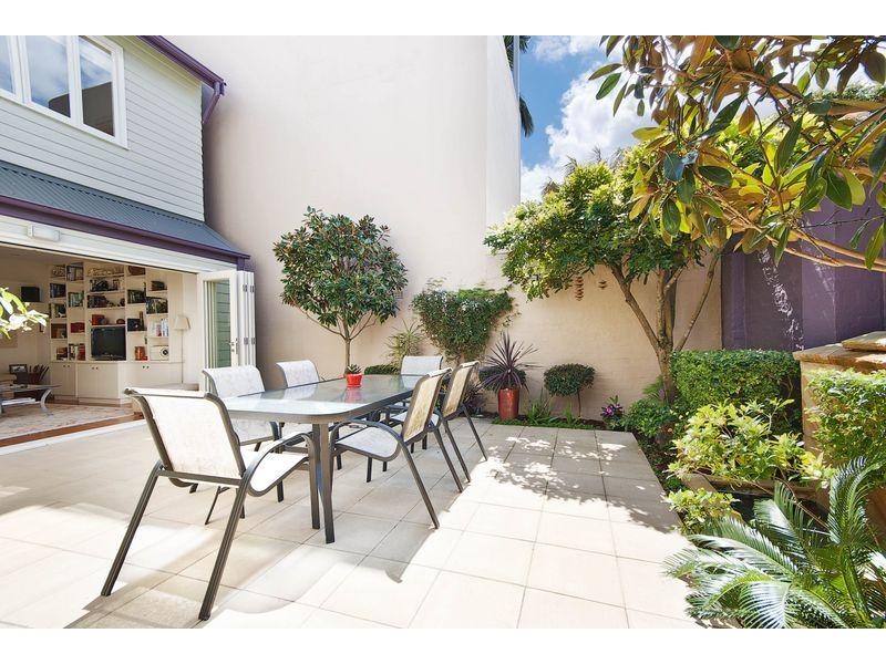 17 The Avenue, Balmain East NSW 2041