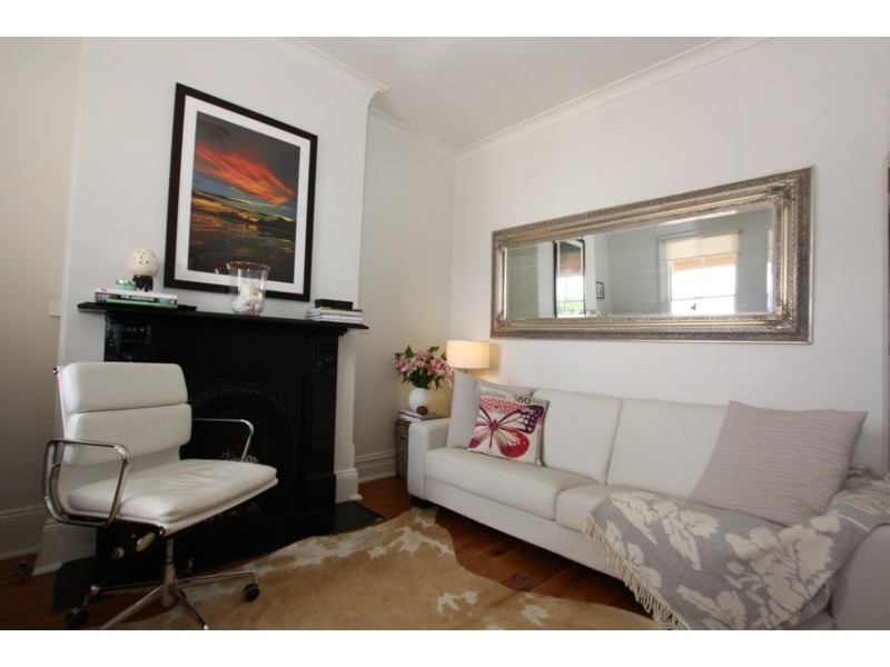 121 Evans Street  **APPLICATIONS RECEIVED**, Rozelle NSW 2039