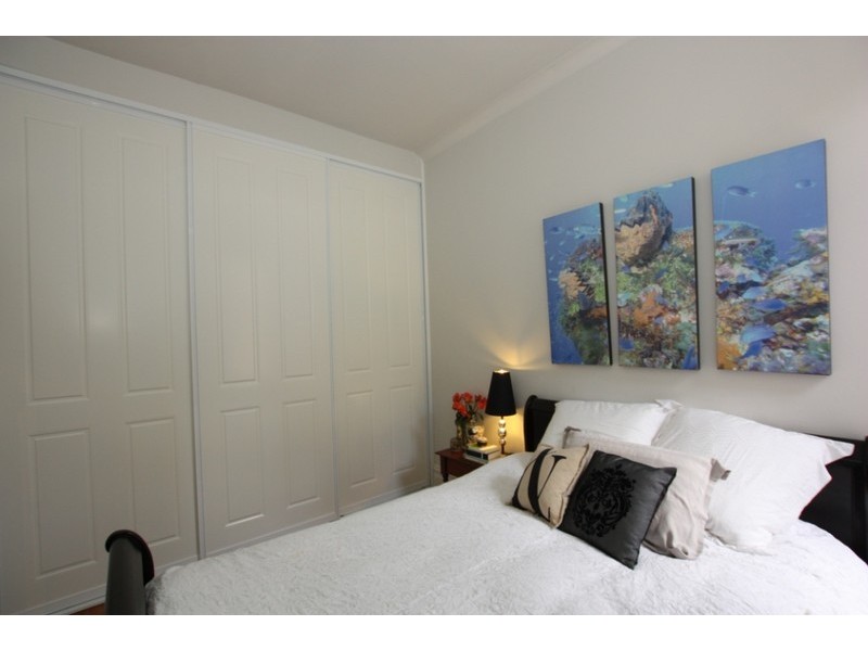 121 Evans Street  **APPLICATIONS RECEIVED**, Rozelle NSW 2039