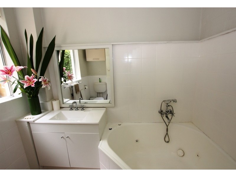 121 Evans Street  **APPLICATIONS RECEIVED**, Rozelle NSW 2039