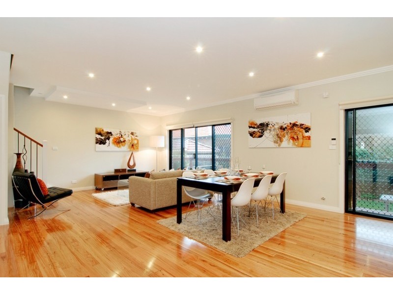 2/406  Lyons Road, Russell Lea NSW 2046