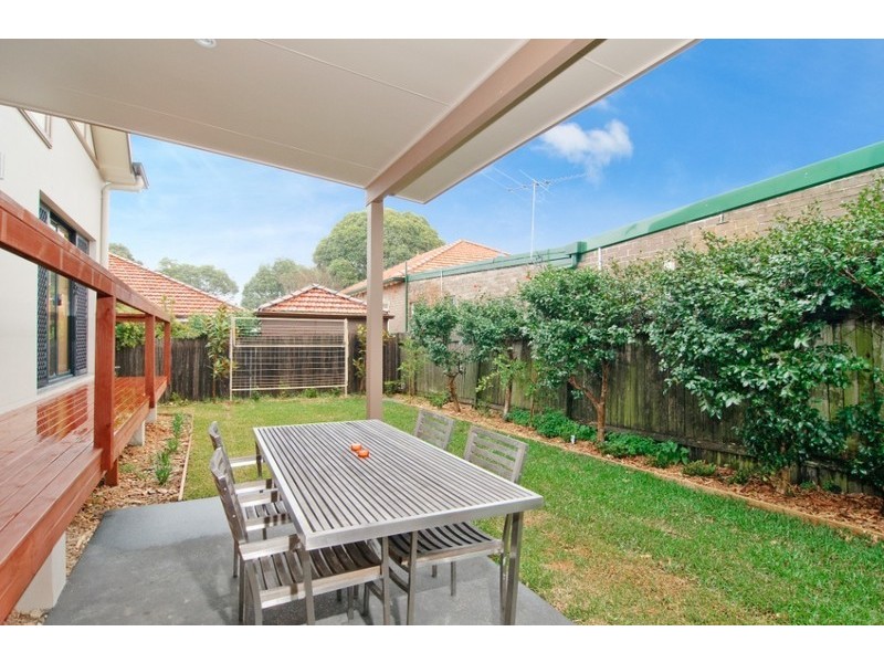 2/406  Lyons Road, Russell Lea NSW 2046