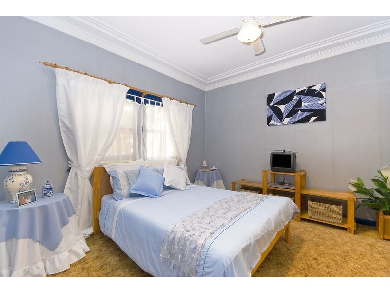 27 Kalgoorlie Street, Leichhardt NSW 2040