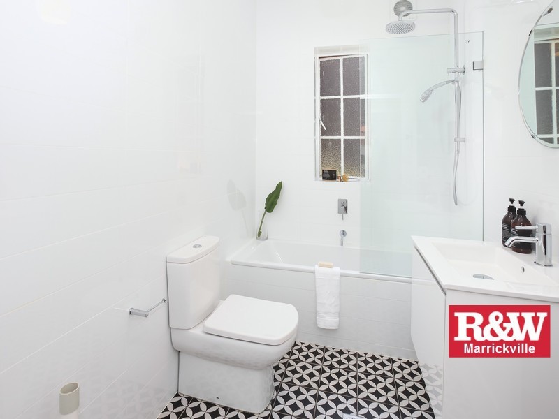 1/68 Ewart Street, Marrickville NSW 2204