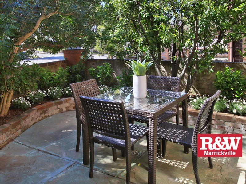 1/68 Ewart Street, Marrickville NSW 2204