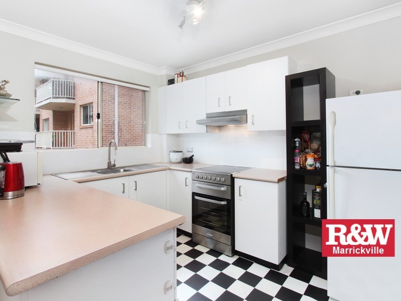 24/11 Hill Street, Marrickville NSW 2204