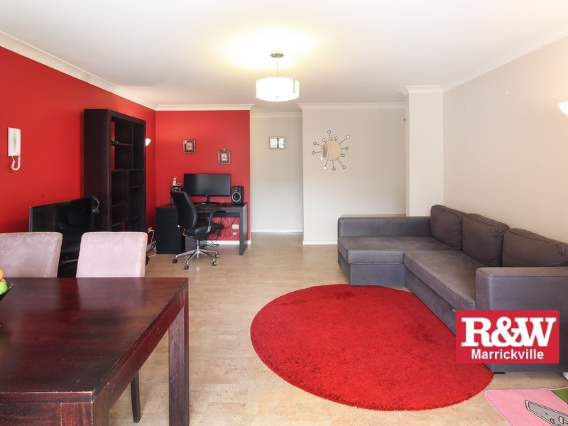 24/11 Hill Street, Marrickville NSW 2204