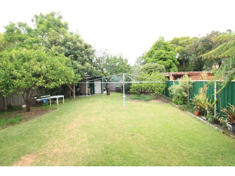 20 Foord Avenue, Hurlstone Park NSW 2193