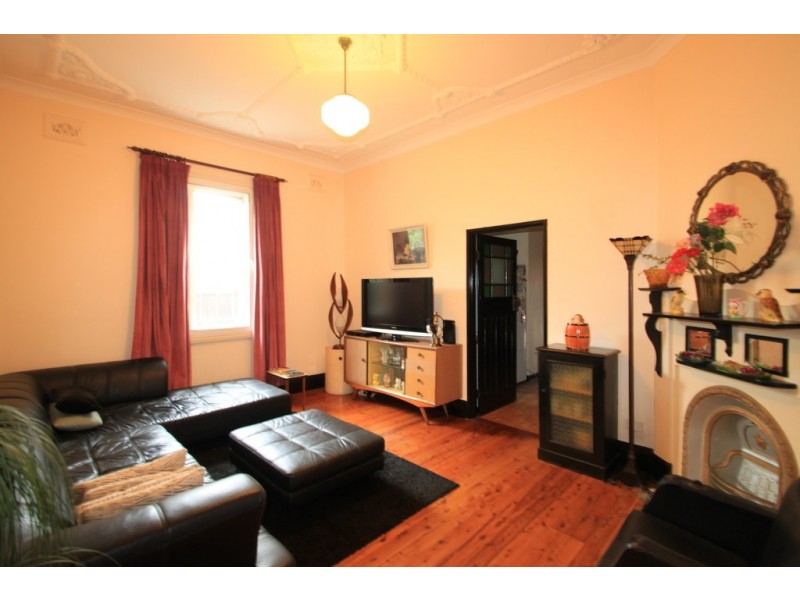 14 Swain Street, Sydenham NSW 2044