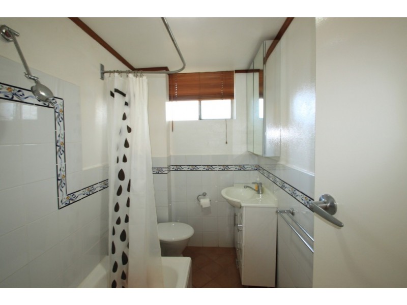 1/81-83 Samuel Street, Tempe NSW 2044