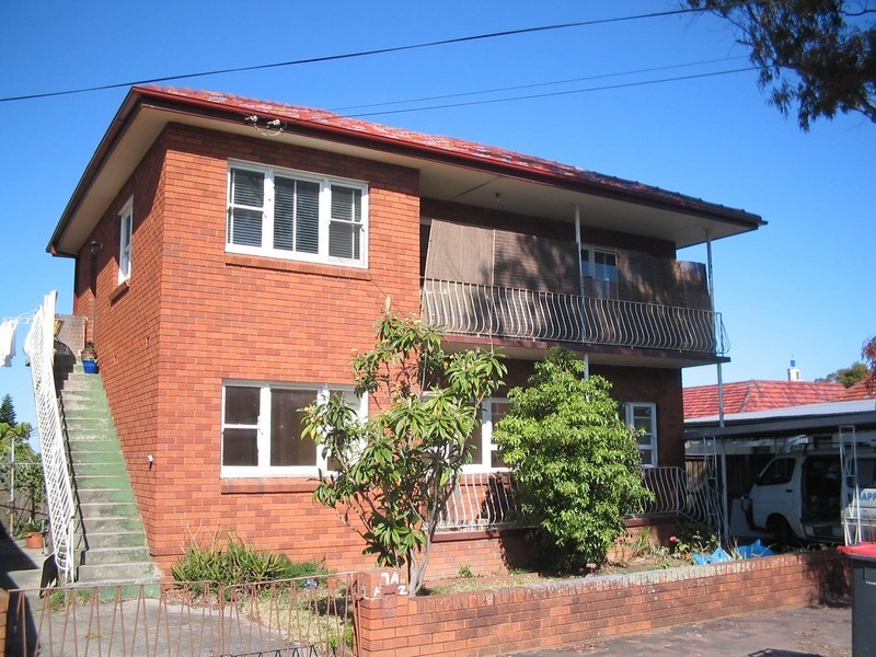 1/7A Anderton Street, Marrickville NSW 2204