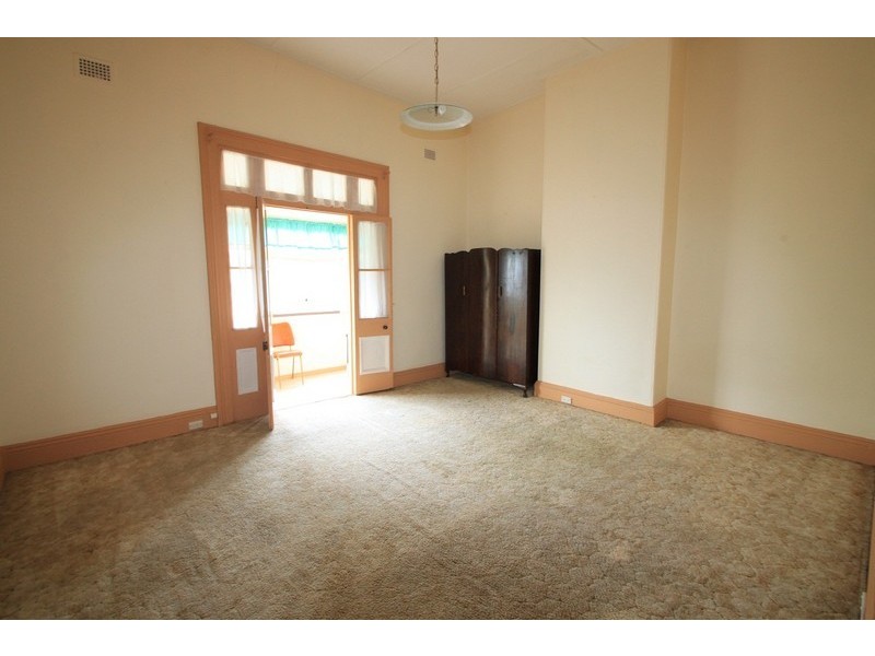 2/113 Petersham Road, Marrickville NSW 2204