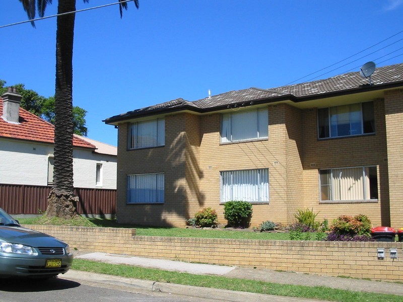 3/54 Floss Street, Hurlstone Park NSW 2193