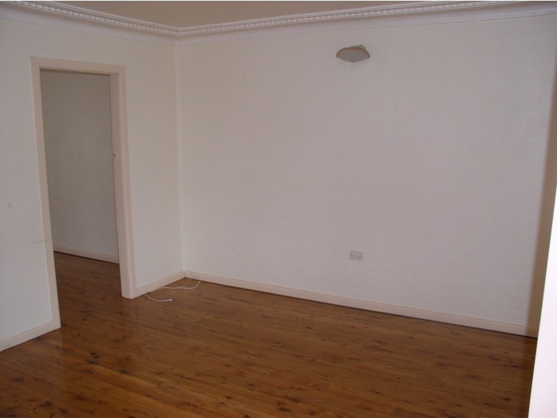 1/4 Charlotte Avenue, Marrickville NSW 2204