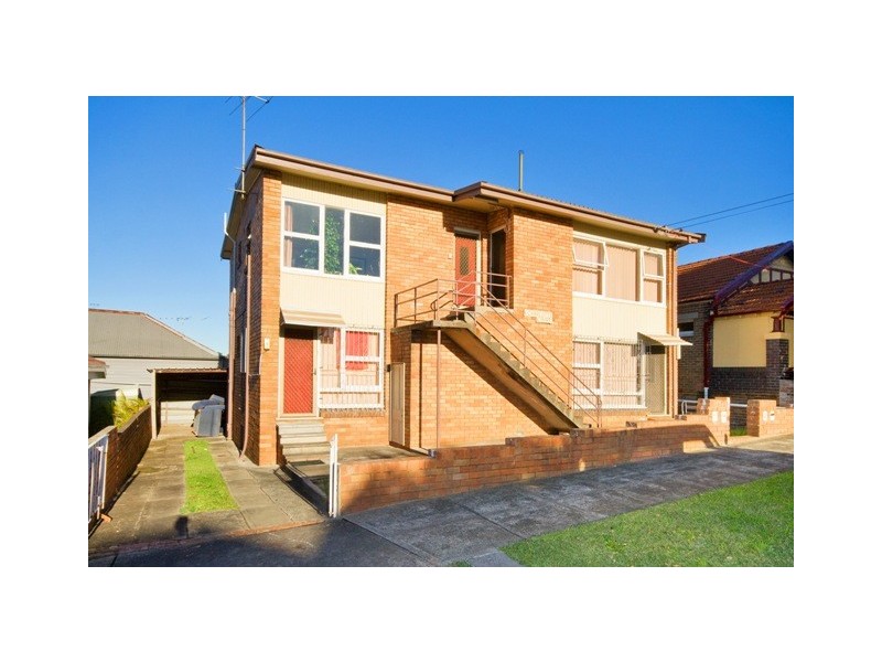 1/4 Charlotte Avenue, Marrickville NSW 2204