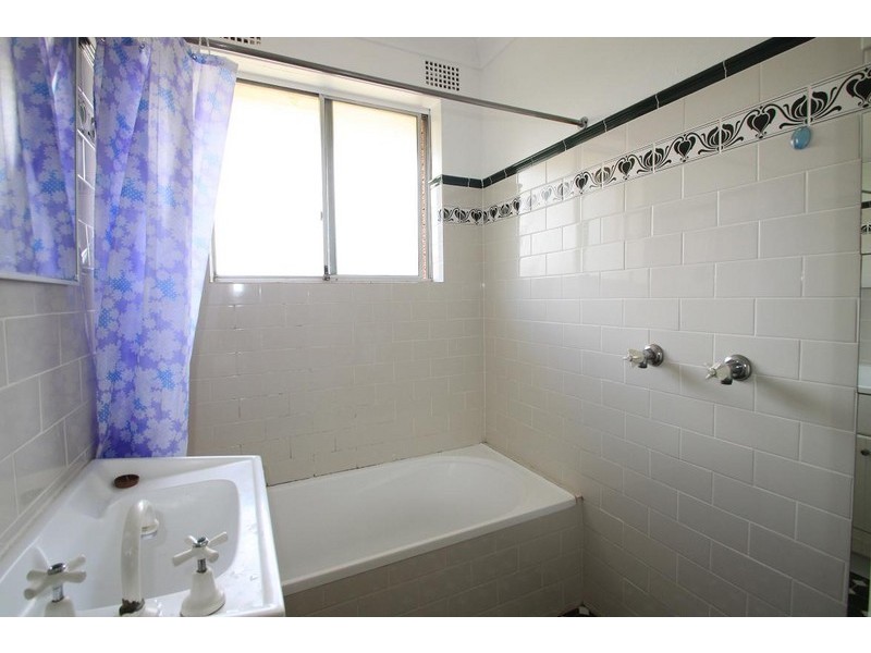 9/11 Arthur Street, Marrickville NSW 2204