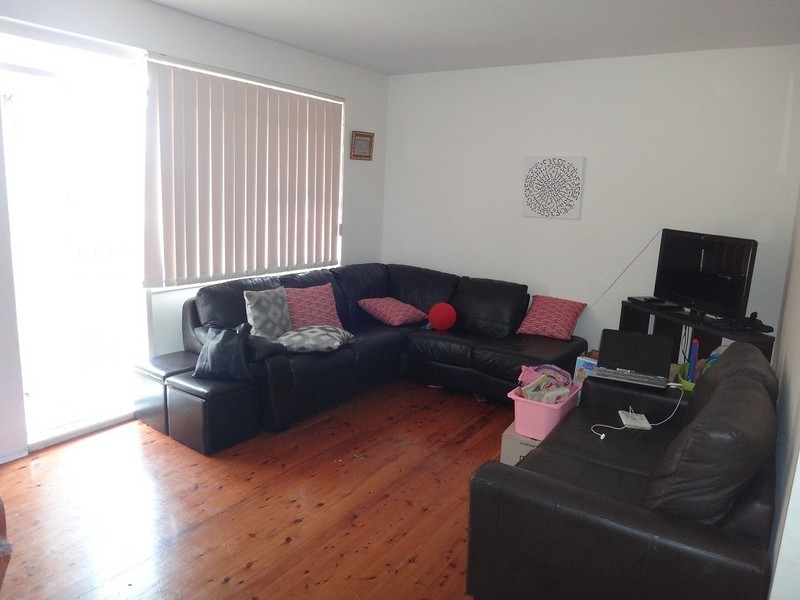 2/28  Ridgewell Street, Roselands NSW 2196