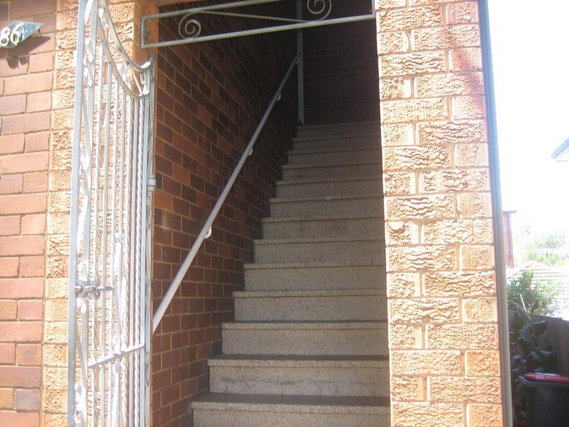 2/86 Canterbury Road, Hurlstone Park NSW 2193