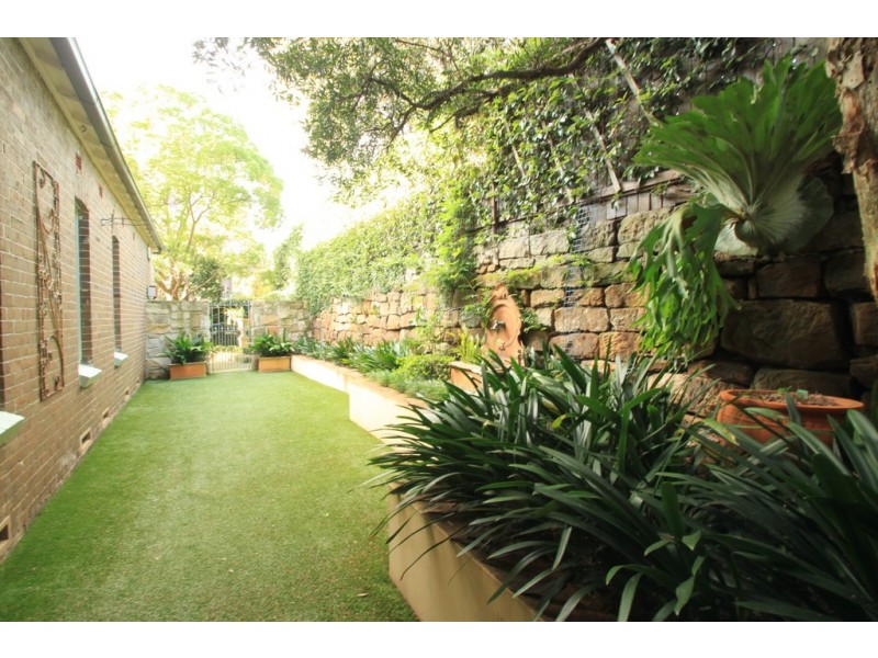 2 Railway Street, Hurlstone Park NSW 2193